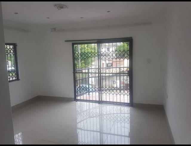 3 BEDROOM PROPERTY TO RENT IN OVERPORT